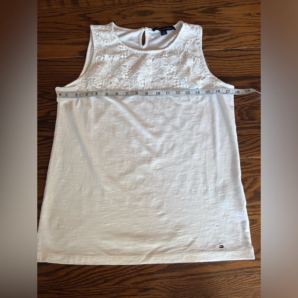 Tommy Hilfiger white tank eyelet lace design on top - Picture 5 of 7